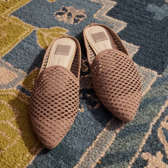 dolce vita grant mules